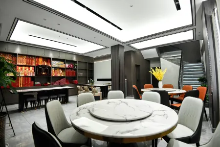 Mingli Luxury Hotel (Nanyue Temple Store) Отели рядом с достопримечательностью «Nanyue Grand Temple»