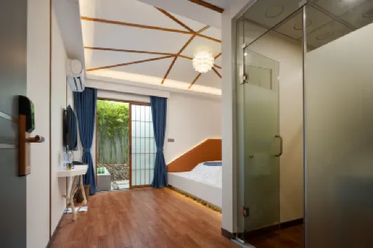 18 Yun · Boutique Hot Spring Hotel (Wangcheng Plaza) Hoteles en 