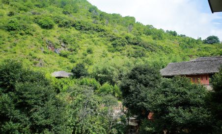 Wuyuan Shiwai Liyuan Good Morning Sun Moonju Lake View Inn - Housity