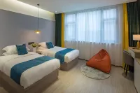 Hongcun Starry Sky Under Field • Ruwan Holiday Homestay - piscine
