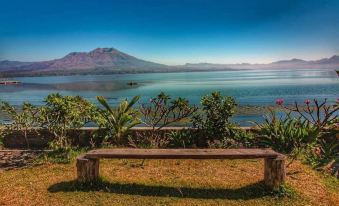 Batur Green Lake