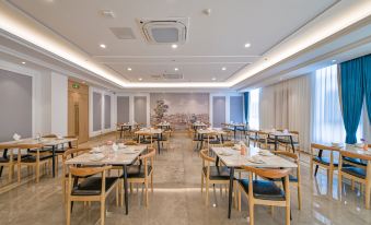 Suitetrails - Vienna Hotel (Jiangyin Fuqian Road Branch)