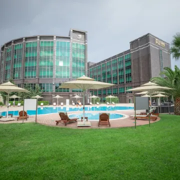 Fly Inn Baku Отели рядом с достопримечательностью «Крепость Рамана»