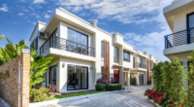 Hideaway Lake Villas Hotels in Layan