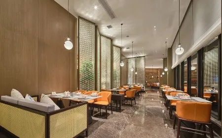 Yannian Hangmai Hotel Отели рядом с достопримечательностью «Hunan Biological and Electromechanical Polytechnic (Donghu Campus)»