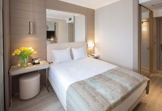 4. 타이타닉 컴포트..