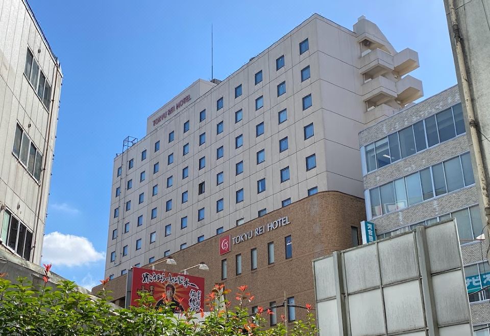 1. 기치조지 도큐 ..