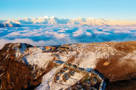 Stellar Amber Resort Hotel Отели рядом с достопримечательностью «Niubei Mountain»