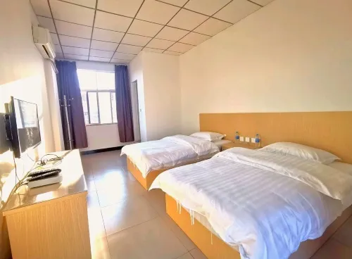 Shiping Jiayu Hotel