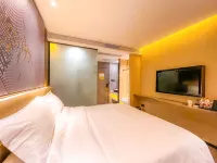  IUHotel Santai Du Fu Thatched Cottage Times Square Street