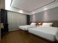 GreenTree Inn Express Hotel Altay Airport Hotels near Altai Mountain Hot Spring National Forest Park