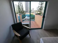 Aruba Surf Resort Hotels in Broadbeach