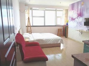 Haizhilian Seaview Homestay (Qingdao Railway Station Zhanqiao Branch)