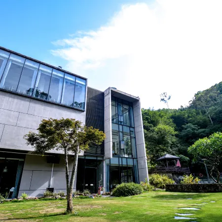 Dinglu Study Base Homestay (Jiangmen Botanical Garden)