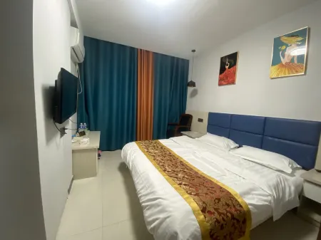 Yicheng Elegant Restaurant Business Hotel