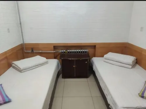 Huan County Wenyuge Guesthouse