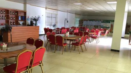 Zijin Jinguang Ecological Park Отели рядом с достопримечательностью «Hot Spring»