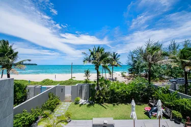 รูปภาพของBeachfront Residences - Stunning Sea and Lake View