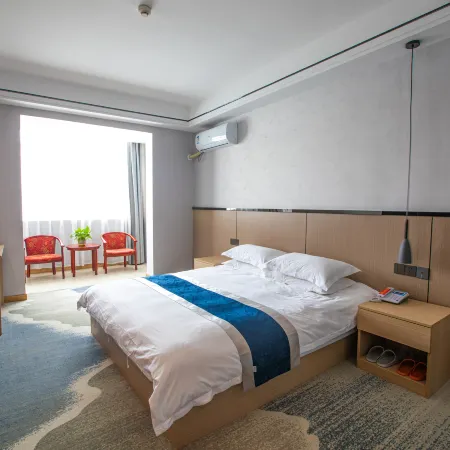 GELI Hotel (Huainan Railway Station Sports Center)