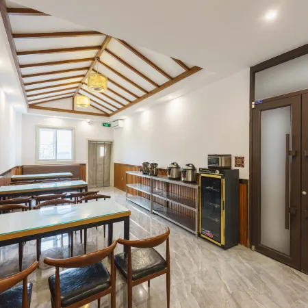 7Days Inn Hotel (Yingkou Gaizhou Railway Station Square)