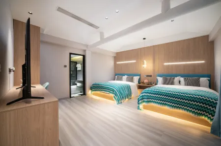 MULAN.HUAYUE Отели рядом с достопримечательностью «Double Bridges»