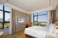 Vienna Hotel (Chongzuo Vientiane Jun Shop)