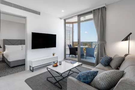Meriton Suites George Street