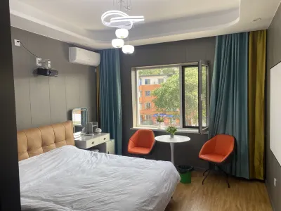 Shenyang Main Gate Homestay (724) Отели в г. Santaizi/Shenfei