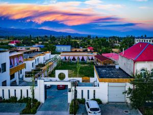 Huocheng border town courtyard