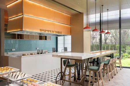 Home2 Suites by Hilton Yantai Laishan Отели рядом с достопримечательностью «Wenjing College Yantai University»