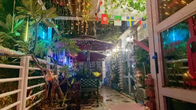 Sanya Traveler Youth Hostel (Dadonghai Branch) Hotels in 