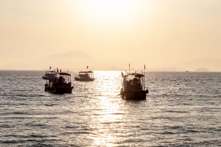 Huidong Xunliao Bay Flower Three Seasons Sea Cloud House B&B Отели рядом с достопримечательностью «Jinyintan Beach»