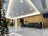 Chonpines Hotel （Xinyi Daqiao Road Municipal Party School Store) - 2-Star