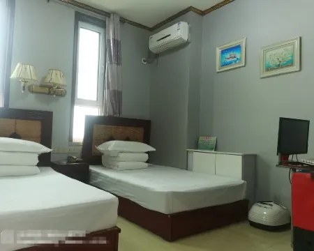 Longtai Inn Hotels in Luannan