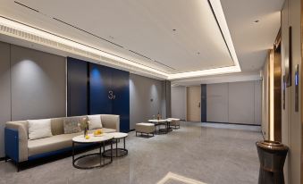 Formont Hotel (Shenzhen Longhua Dalang Commercial Center Branch)