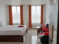 Hotel Grand Bromo Pacitan Ξενοδοχεία στην πόλη Pacitan