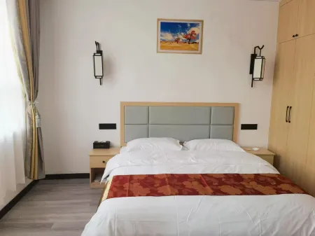 Yutian Zhaoshang Service Center Отели рядом с достопримечательностью «Hetian Populus Euphratica»