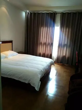 Fu He Lou Hotel Отели рядом с достопримечательностью «Qinglong Cave»