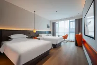 Qingdao Ethos Hotel - balcony