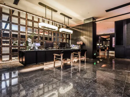 Yashihui Hotel Отели в г. Хами