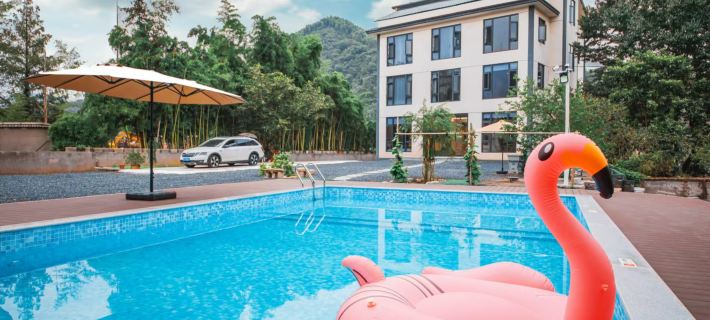 Yue Ranju Homestay Hotels in Anji