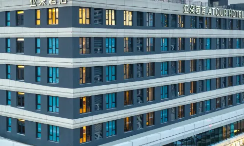 Atour Hotel Xuzhou Xinyi Railway Station Gongyuan Road