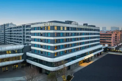 Atour Hotel Xuzhou Xinyi Railway Station Gongyuan Road Hotels in Urban Area