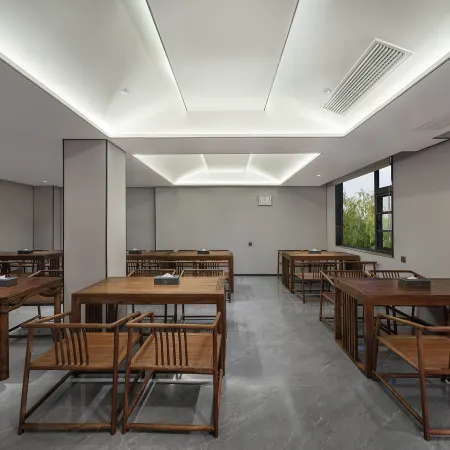 Moshang Qingya Hotel (Luoyang Song County Luhun Lake Branch)