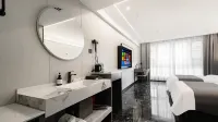 Shihezi Yunting Hotel(People's Hospital &Convention Center Branch) - Mountain view