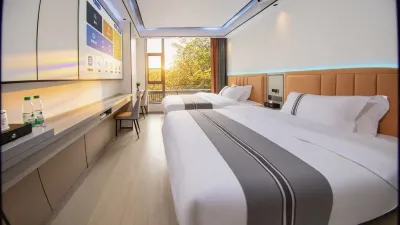 Kalman Intelligent Qingshe Hotel (Guilin Liangjiang Sihu Branch) Hotels in Guilin