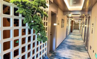 De's National Music Hotel (Yayuncun Bird's Nest Store)