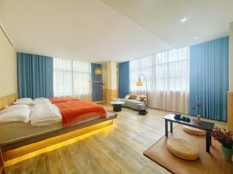 Huangguoshu Shiming Ruihe Chinese Inn