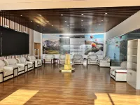 Yungu Huahai Camping Hotel (Gaxiu Yungu Scenic Area) فنادق في لوتشو