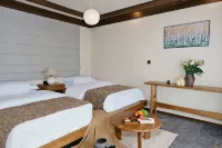 Dongyu Xisu Homestay (Baihaba Scenic Area)